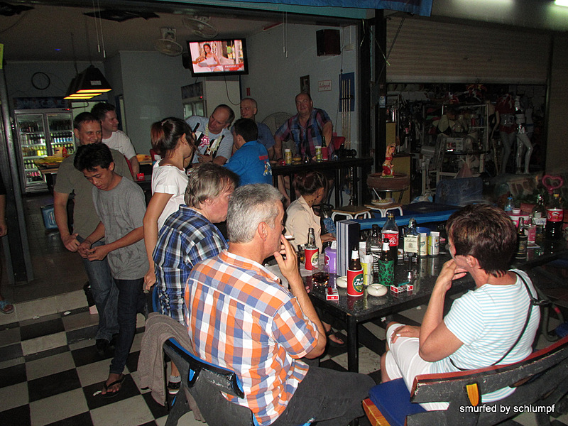 2014-06-27 Smurf Bar