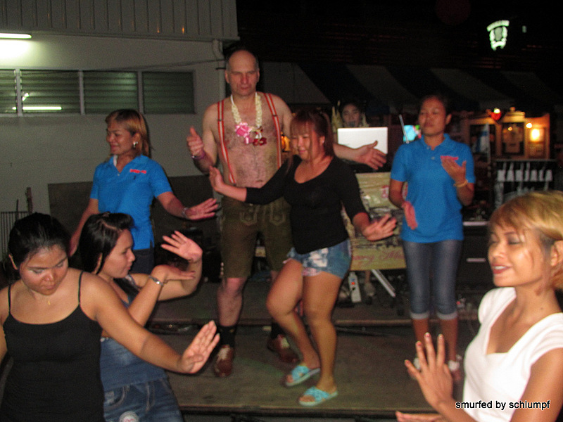 2014-06-27 Smurf Bar