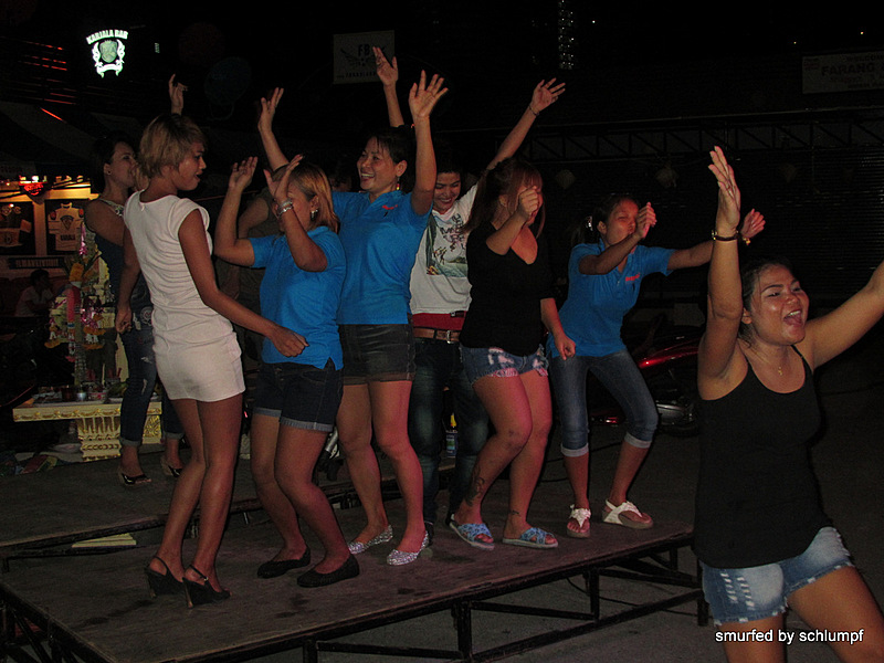 2014-06-27 Smurf Bar