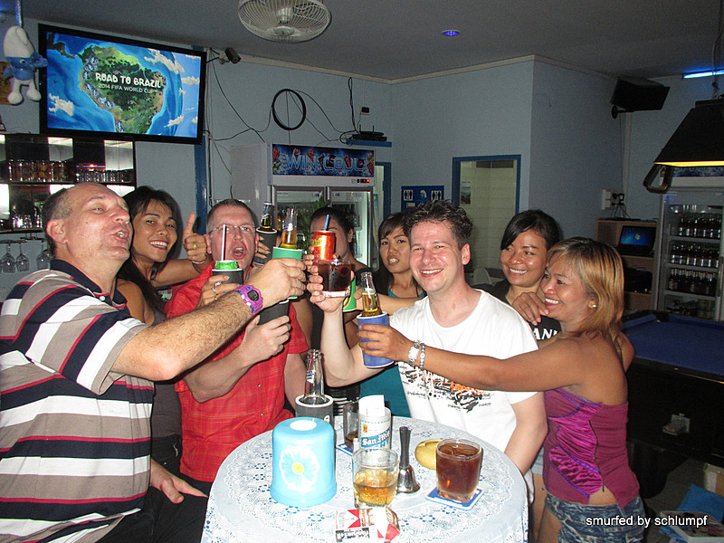 2014-06-29 Smurf Bar