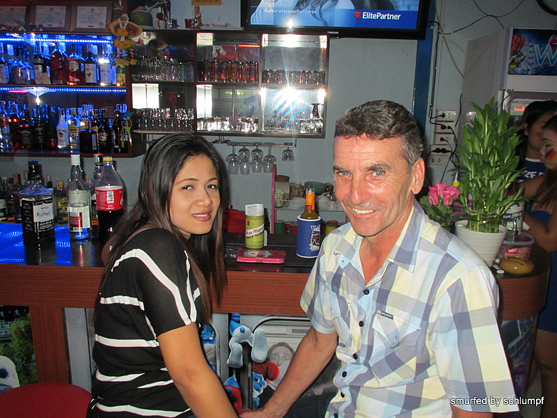 2014-07-04 Smurf Bar