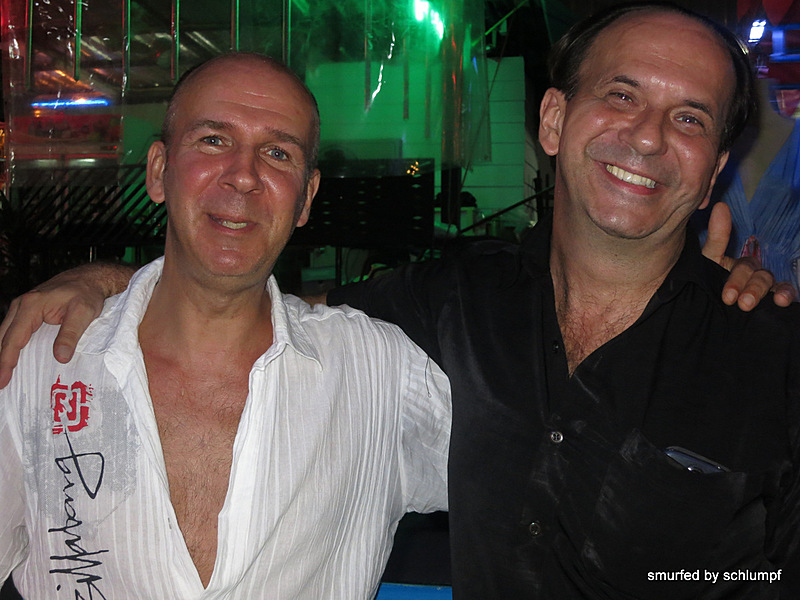 2014-07-31  Smurf Bar