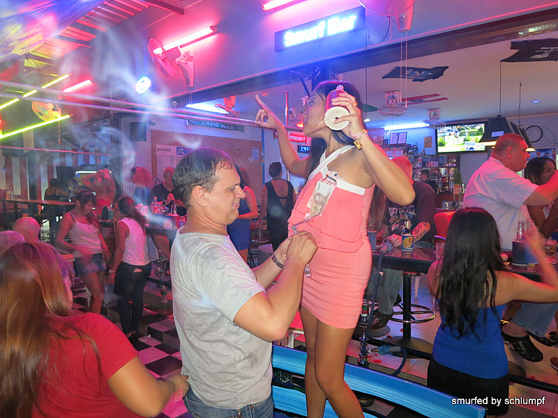 2014-08-01  Smurf Bar