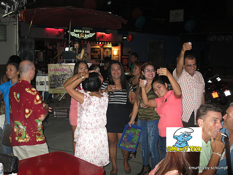 2014-08-01  Smurf Bar