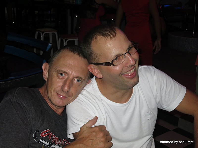 2014-08-03  Smurf Bar