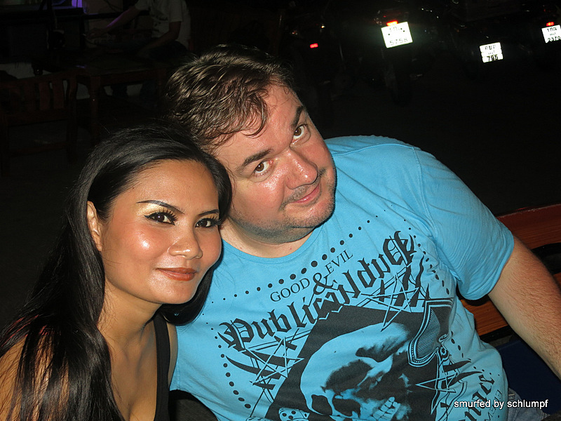 2014-08-03  Smurf Bar