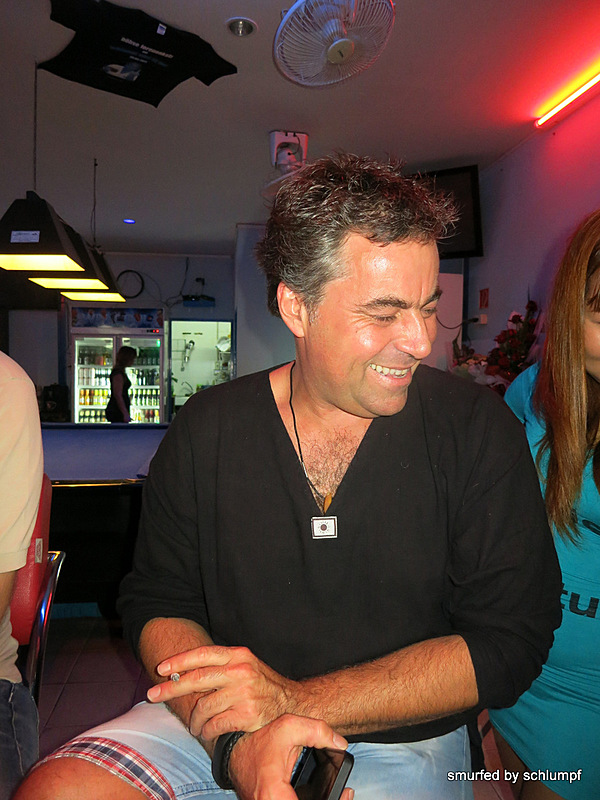 2014-08-03  Smurf Bar