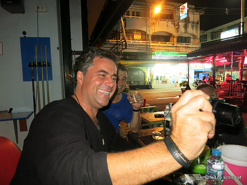 2014-08-03  Smurf Bar