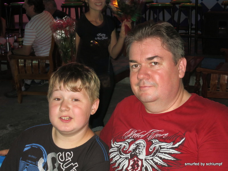 2014-08-04  Smurf Bar