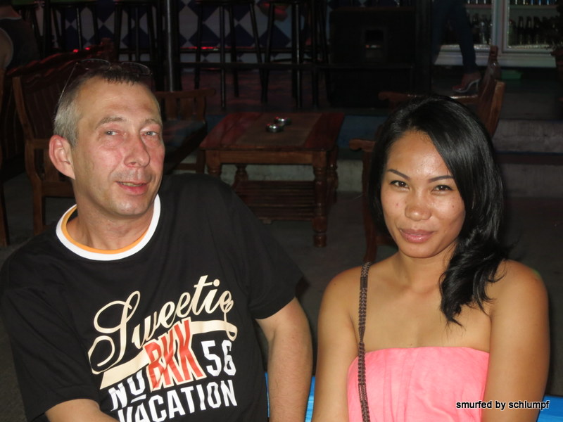 2014-08-04  Smurf Bar