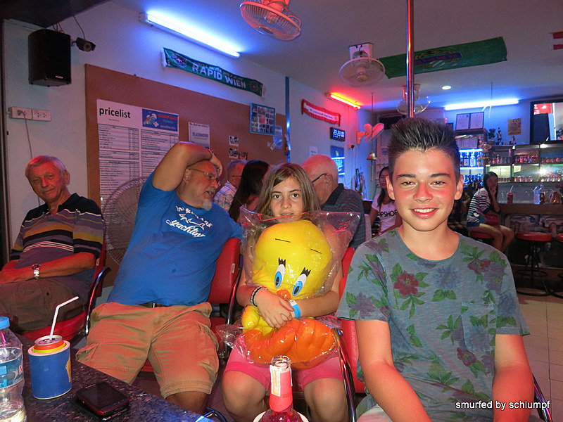 2014-08-09  Smurf Bar