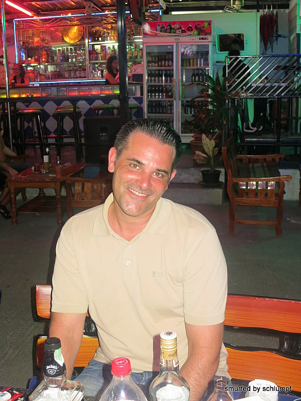 2014-08-09  Smurf Bar