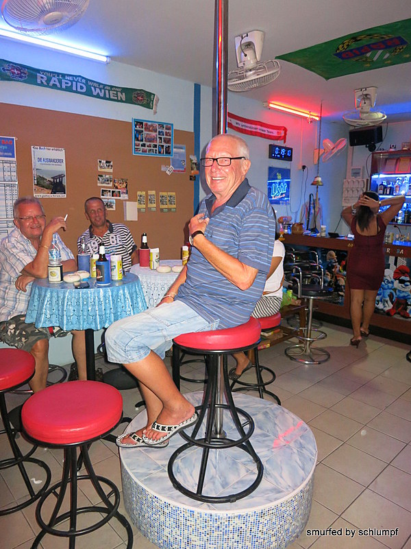 2014-08-09  Smurf Bar
