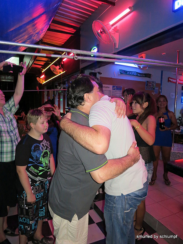 2014-08-10  Smurf Bar