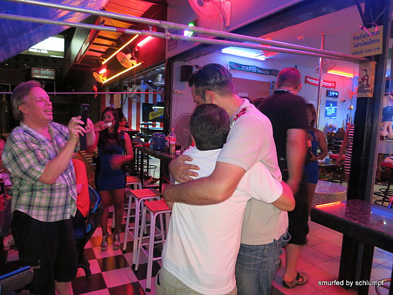 2014-08-10  Smurf Bar