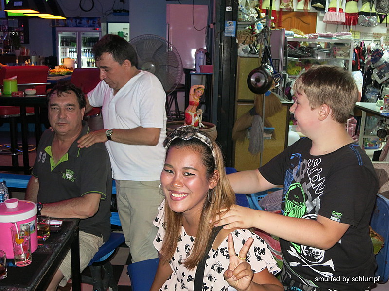 2014-08-10  Smurf Bar