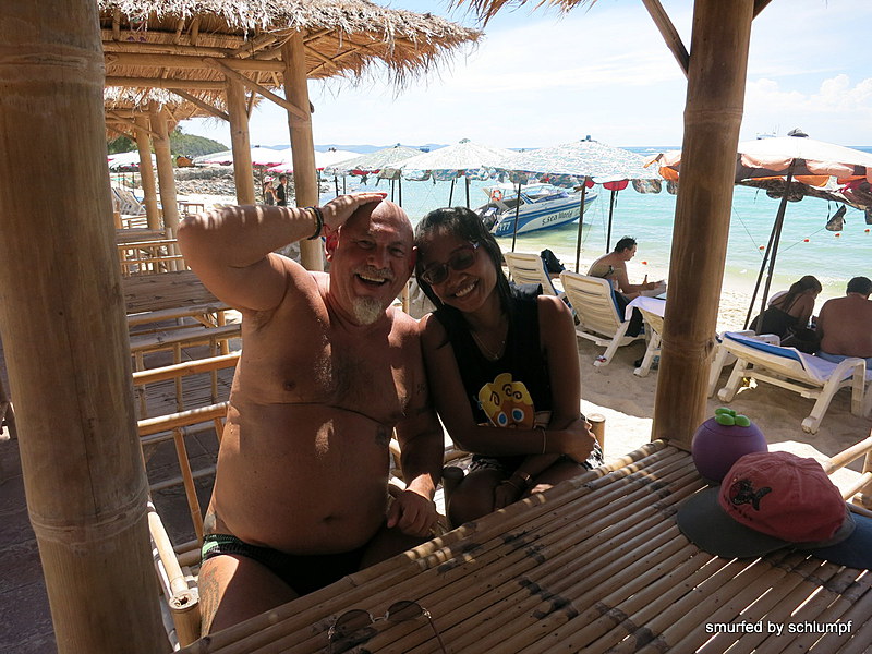 2014-08-11  Smurf Bar