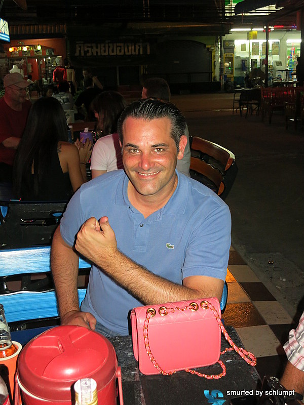 2014-08-12  Smurf Bar