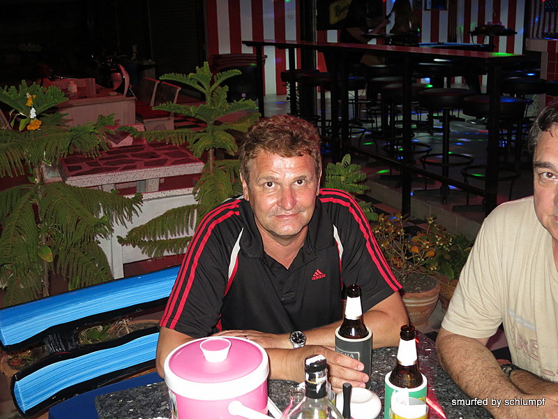 2014-08-12  Smurf Bar