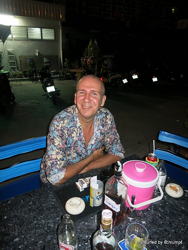 2014-08-12  Smurf Bar