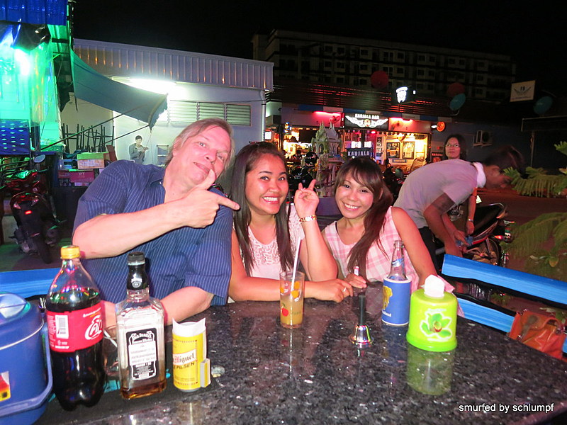 2014-08-13  Smurf Bar