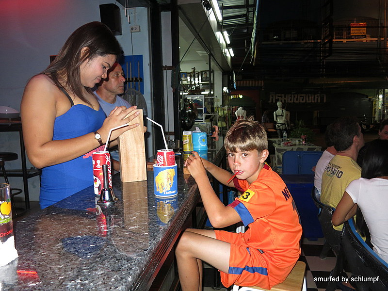 2014-08-15  Smurf Bar