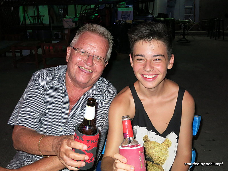 2014-08-15  Smurf Bar