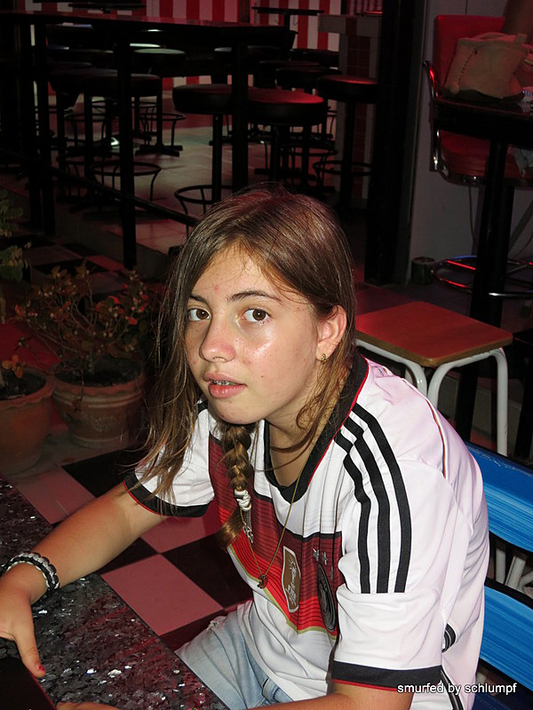 2014-08-16  Smurf Bar