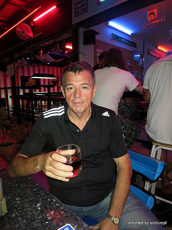 2014-08-16  Smurf Bar