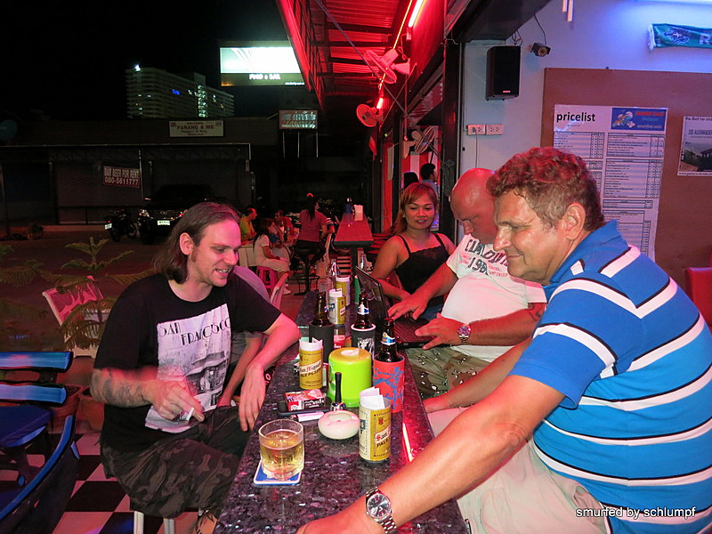 2014-08-17  Smurf Bar