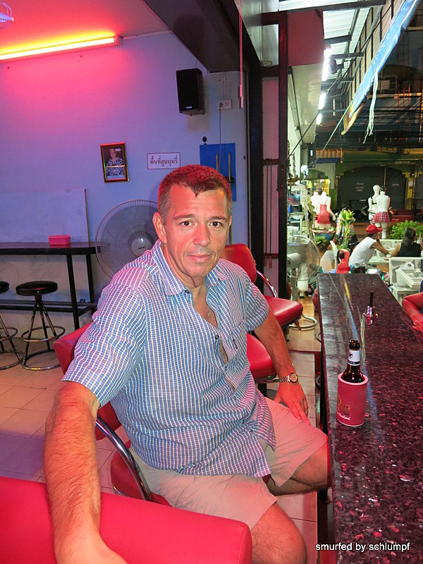 2014-08-17  Smurf Bar