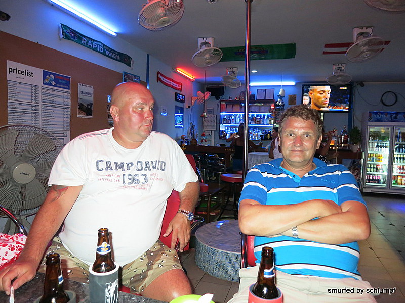 2014-08-17  Smurf Bar