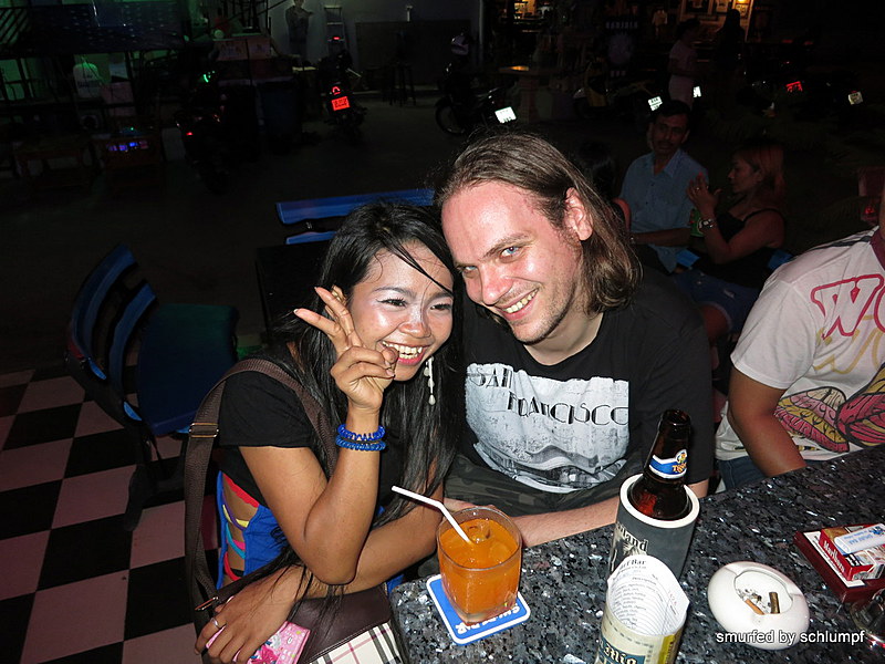 2014-08-17  Smurf Bar