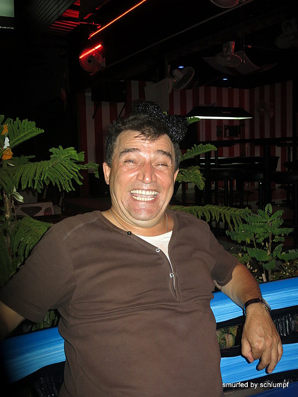 2014-08-18  Smurf Bar