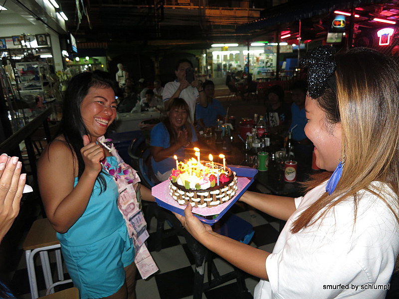 2014-08-18  Smurf Bar