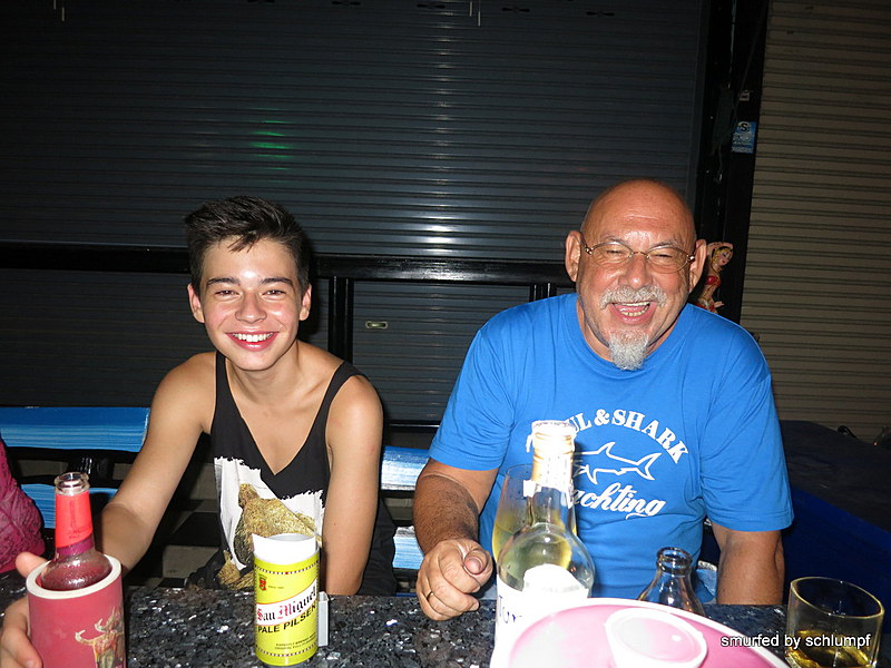 2014-08-22 Smurf Bar