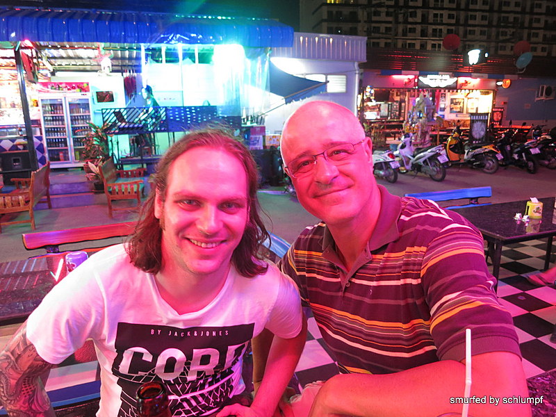 2014-08-23 Smurf Bar