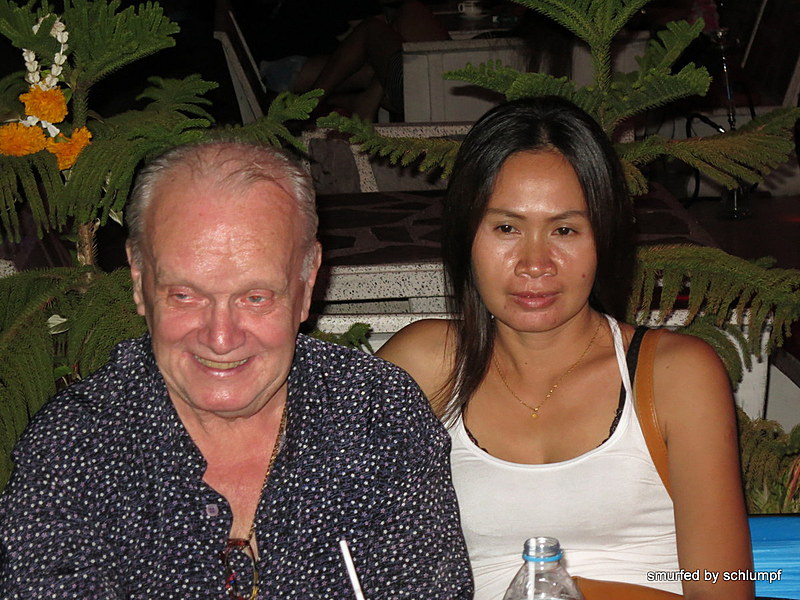 2014-08-24  Smurf Bar