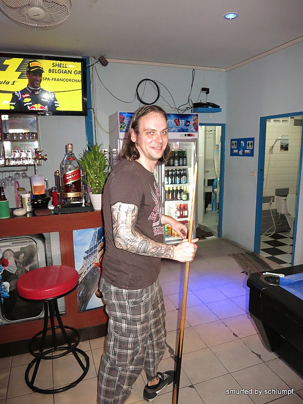 2014-08-24  Smurf Bar