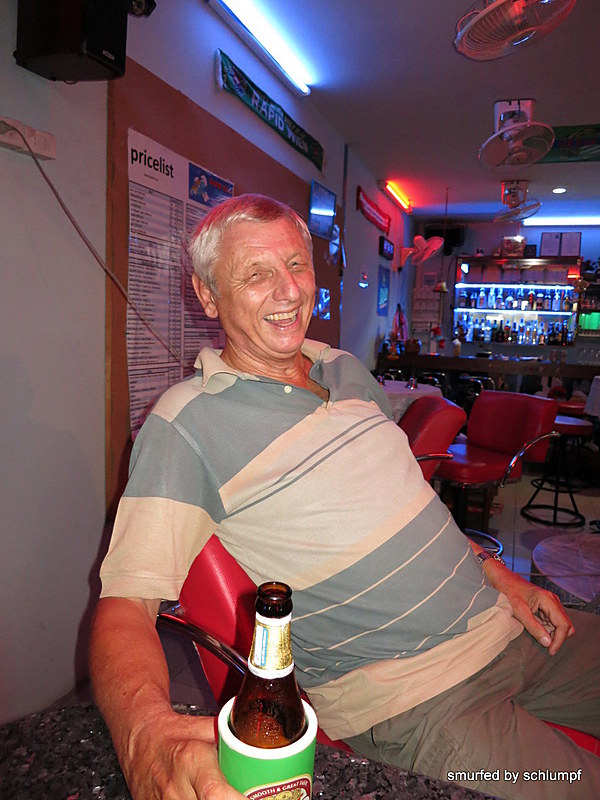 2014-08-24  Smurf Bar