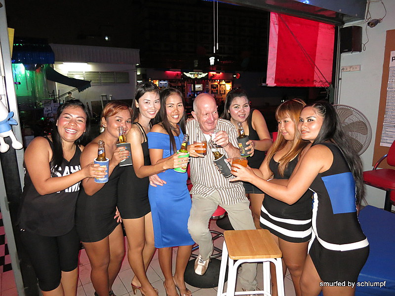 2014-08-26  Smurf Bar