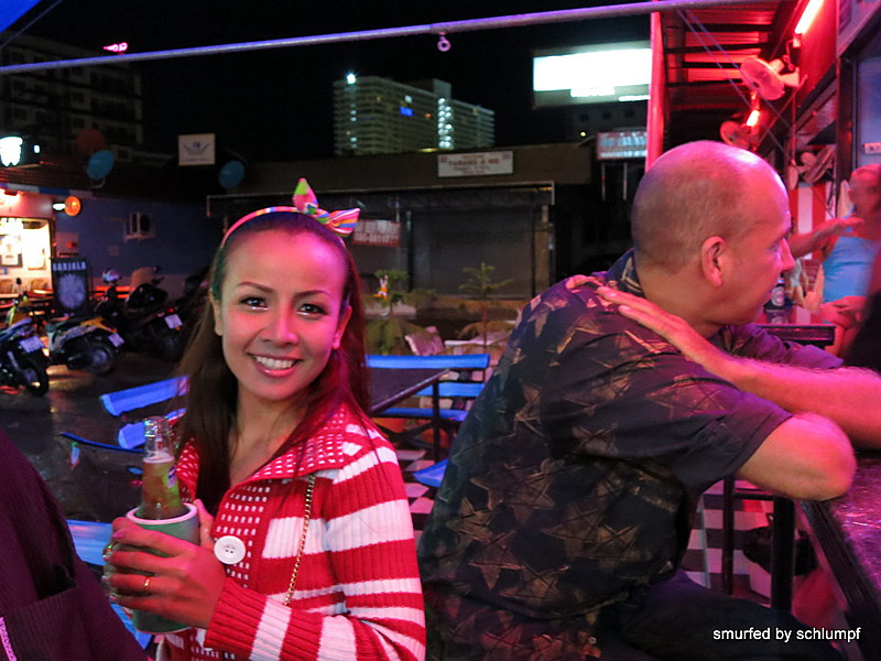 2014-08-26  Smurf Bar
