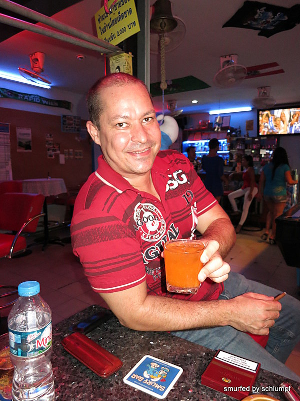 2014-08-27  Smurf Bar