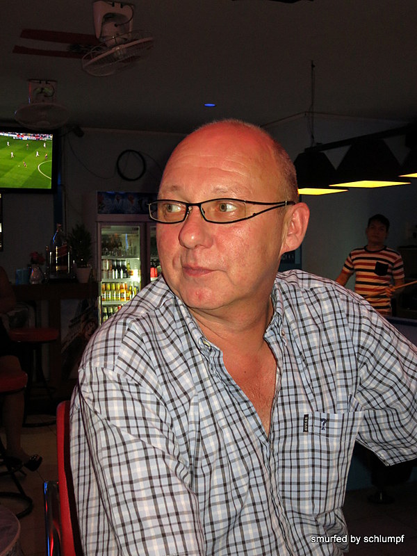 2014-08-27  Smurf Bar