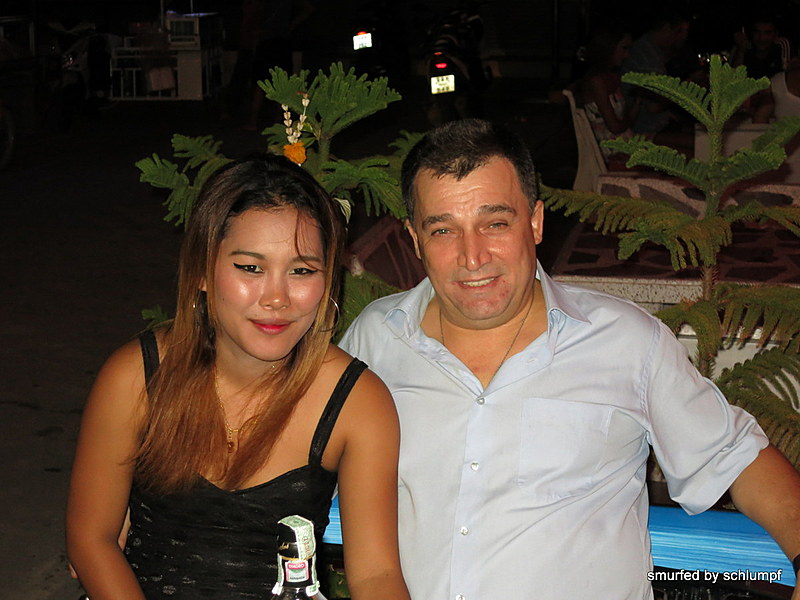 2014-08-27  Smurf Bar