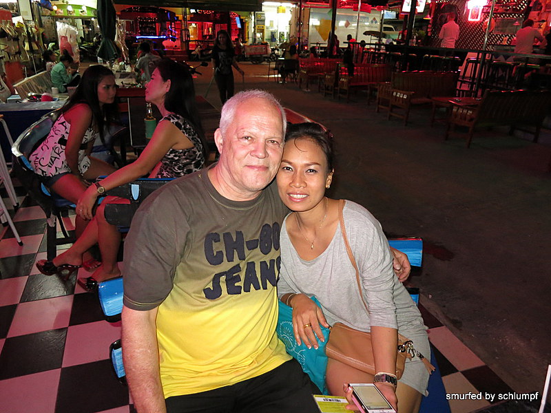 2014-08-27  Smurf Bar