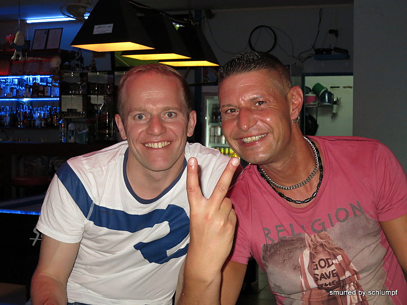 2014-08-28  Smurf Bar