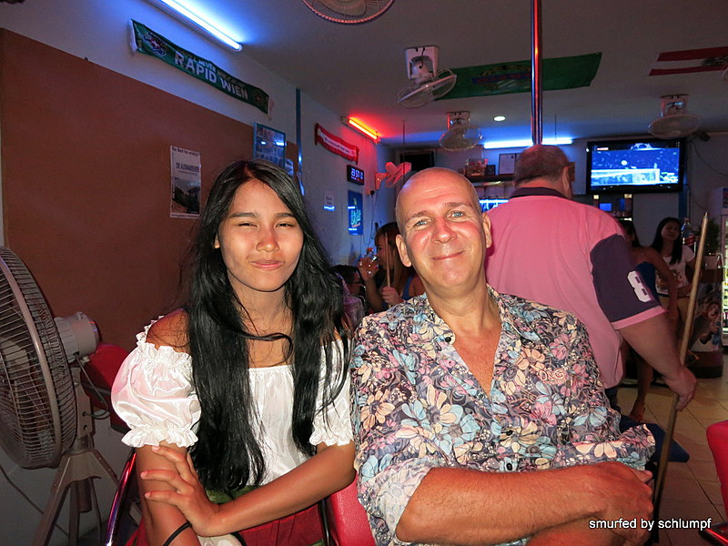 2014-08-29  Smurf Bar