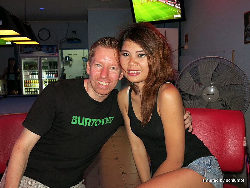 2014-09-02  Smurf Bar