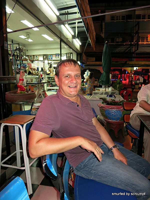 2014-09-03  Smurf Bar